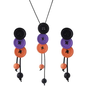 Gotische halloween kleurrijke knopen kwast ketting oorbellen set, eigenzinnige punk feest sieraden.