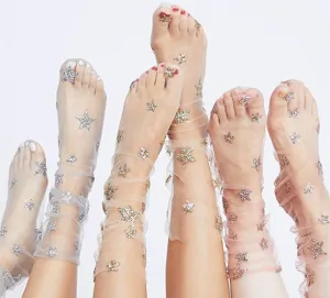 Calzini Morbidi da Donna in Rete con Stelle Luccicanti Stile Coreano Strass Calze Trasparenti e Traspiranti Moda Quotidiana