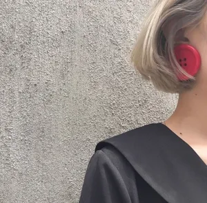 Große knallige rosa Knopf Ohrstecker ausgefallen witzig Harajuku Retro Vintage Schmuck