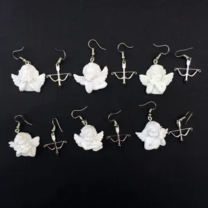 Conjunto de pendientes vintage barrocos de ángel cupido y flecha, pendientes colgantes.