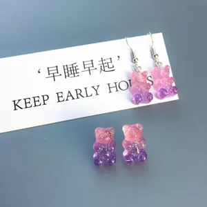 Farbenfrohe glitzernde Gummibärchen Ohrringe und süße Mode Schmuck Ohrstecker für Damen.