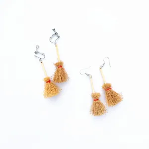 Pendientes de escoba de bruja de Halloween Lindo novedad Festival Disfraz Joyeria fiesta mujer