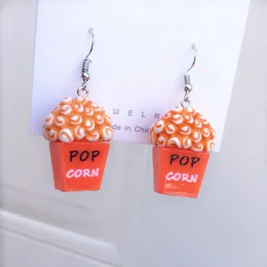 Boucles d'oreilles pendantes seau de pop-corn 3D fait main, jolis clips d'oreilles en résine.