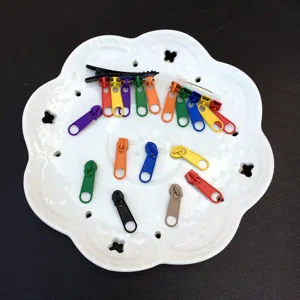 Horquillas con cremallera de colores pendientes DIY accesorios de moda lindos nuevos.