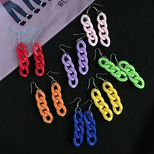 Buntes Acryl Kette Ohrringe Set, vintage klobige Harz Hängeohrringe für Damen Mode.
