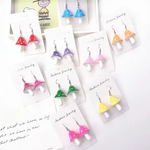Orecchini pendenti a funghetto in resina colorata gioielli moda dolci per le donne