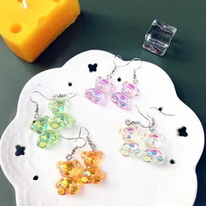 Orecchini pendenti con orsetto iridescenti, dolci gioielli carini in resina per donne.