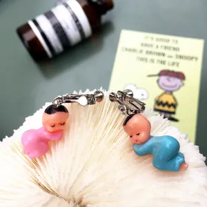 Schattige handgemaakte baby pop clip oorbellen, creatieve hars zuigling oorbellen voor feest.