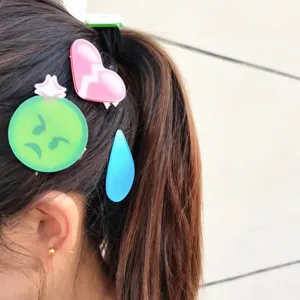 Süße Acryl Emoji Haarklammern Set lustige wütende Gesichter Tropfen Haarspangen für Damen