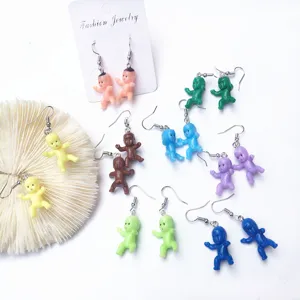 Bunte gruselig süße Baby Puppe Ohrringe ausgefallene Kunststoff Mode Schmuck für Damen