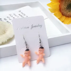 Lustige Baby-Puppe Ohrringe, kreativer handgemachter Modeschmuck für Damen und den Alltag.