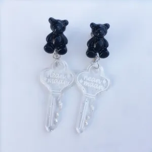 Cute black bear and transparent key detail earrings, sweet niche design fashion jewelry.