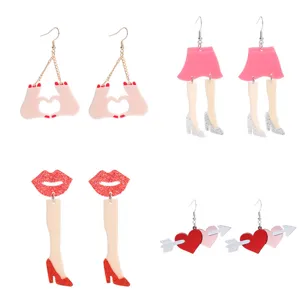 Kreative lustige Acryl Ohrringe mit Herz Händen Lippen und Röcken für Damen und Mädchen.