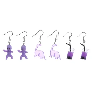 Niedliches lustiges Neuheit Ohrring-Set mit Baby Dinosaurier und Bubble Tea Anhängern.