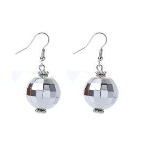 Boucles d'oreilles boule disco argentée, bijoux de boule de lanterne rétro de 20mm.
