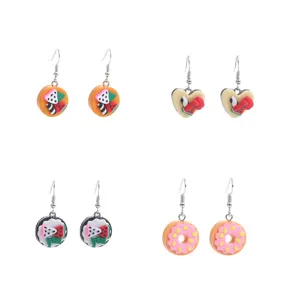 Süße handgefertigte Ton Donut Kuchen Ohrringe, lustige Cartoon Obst Lebensmittel Ohrhänger Damen.
