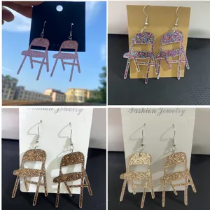 Boucles d'oreilles chaise pliante mini en acrylique pailleté mignonnes et créatives pour femmes