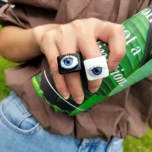 Acryl Harz Augapfel Ringe mit realistischen Wimpern einzigartige quadratische breite Band Mode Schmuck