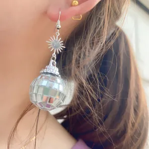 Orecchini pendenti sfera disco argento gioielli stile vintage festa dettaglio top