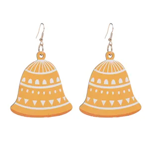 Hölzerne Glocken-Ohrringe mit weißem geometrischem Muster und goldenen Haken für Damen.