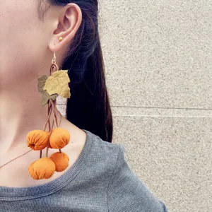 Pendientes largos vintage de tela con calabaza de otoño hechos a mano para mujer acción de gracias