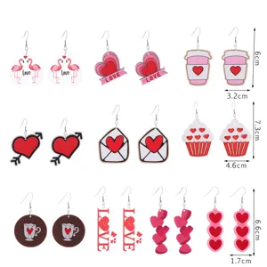 Valentinstag süße Acryl Ohrringe Set mit Herz Flamingos und Buchstaben für Damen Mode