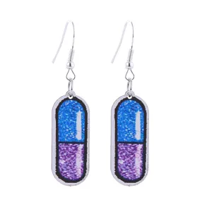 Orecchini pendenti in legno capsula blu viola, gioielli divertenti tema medico infermiera.
