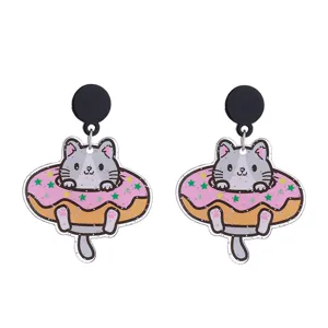 Lindos pendientes de gato rosquilla de acrílico, divertidos pendientes de tuerca de gato gris.