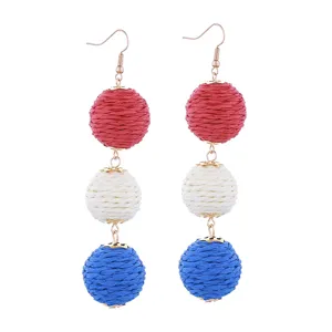 Rood witte en blauwe geweven bal hangende oorbellen voor vrouwen patriottische sieraden.