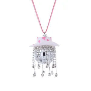 Rosa Cowboyhut Disco Kugel Auto Hängeornament, Rückspiegel glitzernder Kristall Anhänger.