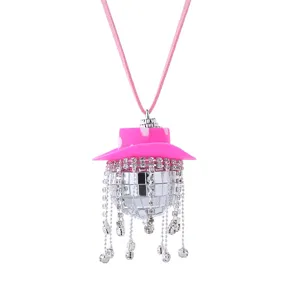 Rosa Cowboyhut Diskokugel Auto Hängeornament glitzernde Strassfransen Rückspiegel Dekoration