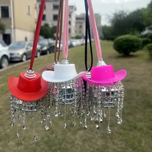 Süsser Discokugel Auto Hängeornament mit Mini Cowboyhut und Strass Fransen für Rückspiegel