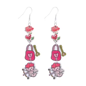 Valentinstag süße hängende Holzohrringe mit Amor und Herz Design für Frauen Party Mode.