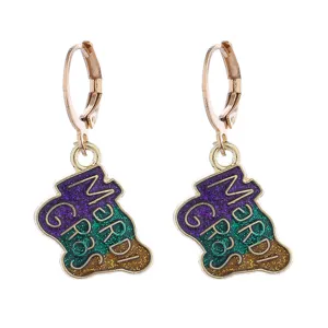 Boucles d'oreilles festives Mardi Gras avec émail à paillettes colorées de fête.