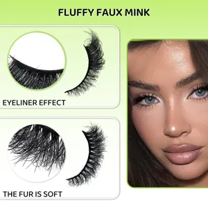 Flauschige künstliche Nerz-Wimpern im dramatischen Katzenaugen-Stil mit weichem Wimpernband.