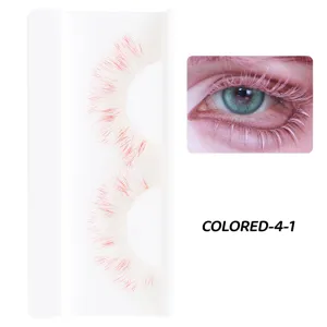Bunte künstliche Wimpern flauschig weich dramatisch rote Wimpern Make-up Detailansicht Augen-Look.