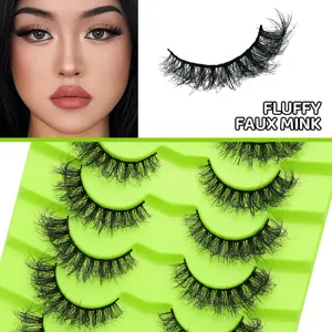 Detailansicht von 7 Paar flauschigen künstlichen Nerz-Wimpern im Cat-Eye-Stil mit Schwung.