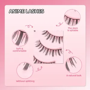 Nahaufnahme von künstlichen Anime-Wimpern, weich, bequem mit flexiblem Wimpernkranz.