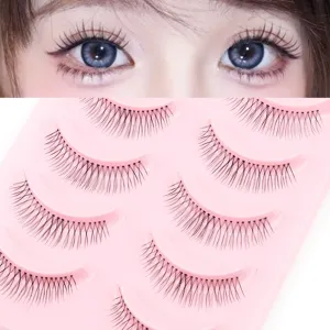 Natürliches Künstliche Wimpern Set mit pinker Schale, ideal für Make-up und Alltag.