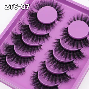Dichte natürliche künstliche Wimpern im lila Tray, weich und bequem für tägliches Augen-Make-up.