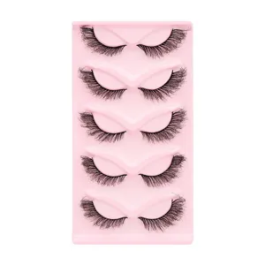 Flauschiges künstliches Wimpernset mit rosa Schale, natürliches Volumen für den Alltag.