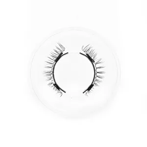 Natürliche Quantenmagnet-Wimpern mit transparentem Aufbewahrungsbehälter für einfaches Make-up.