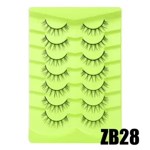7 Paar künstliche Wimpern fluffig geschwungen Volumen Fake Lashes auf grüne Schale