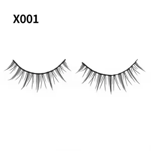 Detailansicht natürlicher künstlicher Wimpern, schwarze Kunstfaser für Alltags-Make-up.