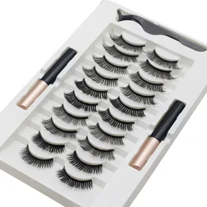 Magnetische künstliche Wimpern Set mit 10 Paaren dichten Wimpern und 2 Flüssigeyelinern.