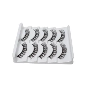 Künstliche Wimpern Set mit weißer Schale, geschwungene Fake Lashes für tägliches Make-up.