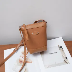 Top Layer Cowhide Genuine Leather Crossbody Bag For Women Casual Commuter Cell Phone Shoulder Bag Bucket Handbag