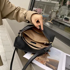 Black leather shoulder bag casual crossbody bag with multiple zipper compartments for women