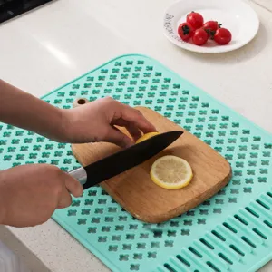 Siliconen holle afdruipmat voor gootsteen, antislip beschermende aanrechtmat en droogtray.