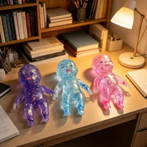 Transparenter Glitzer weinender Puppen Quetschspielzeug Set, niedliche Anti-Stress Figuren.